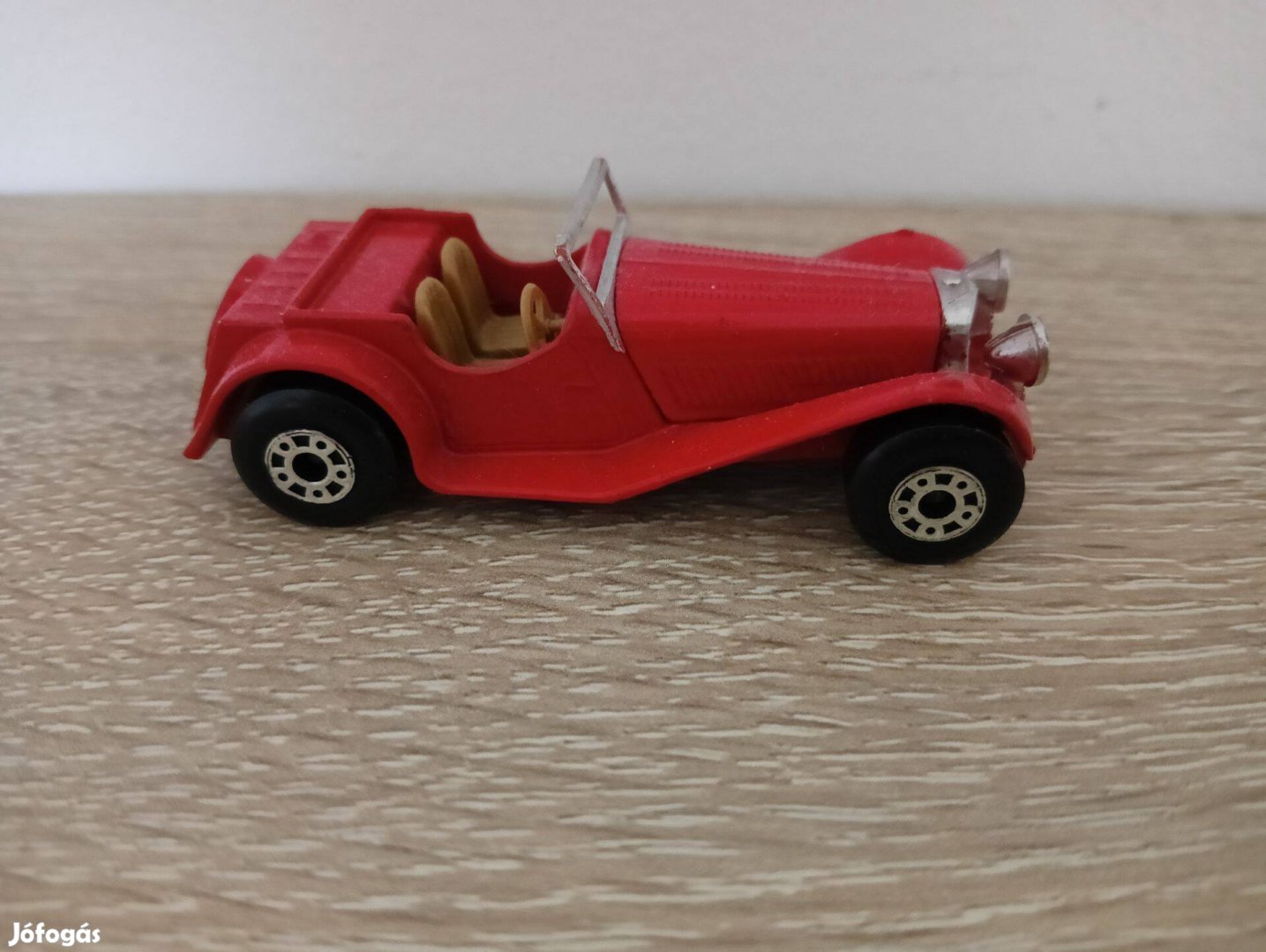 Matchbox Superfast No. 47 Jaguar 100SS red