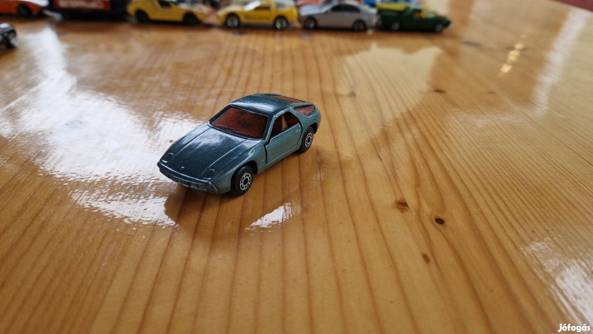 Matchbox Superfast Porsche 928 szürke Kisautó