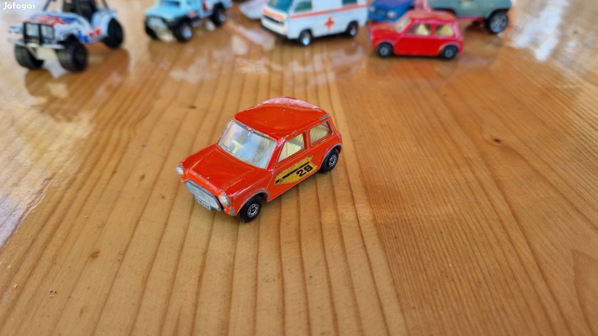 Matchbox Superfast Racing Mini Kisautó