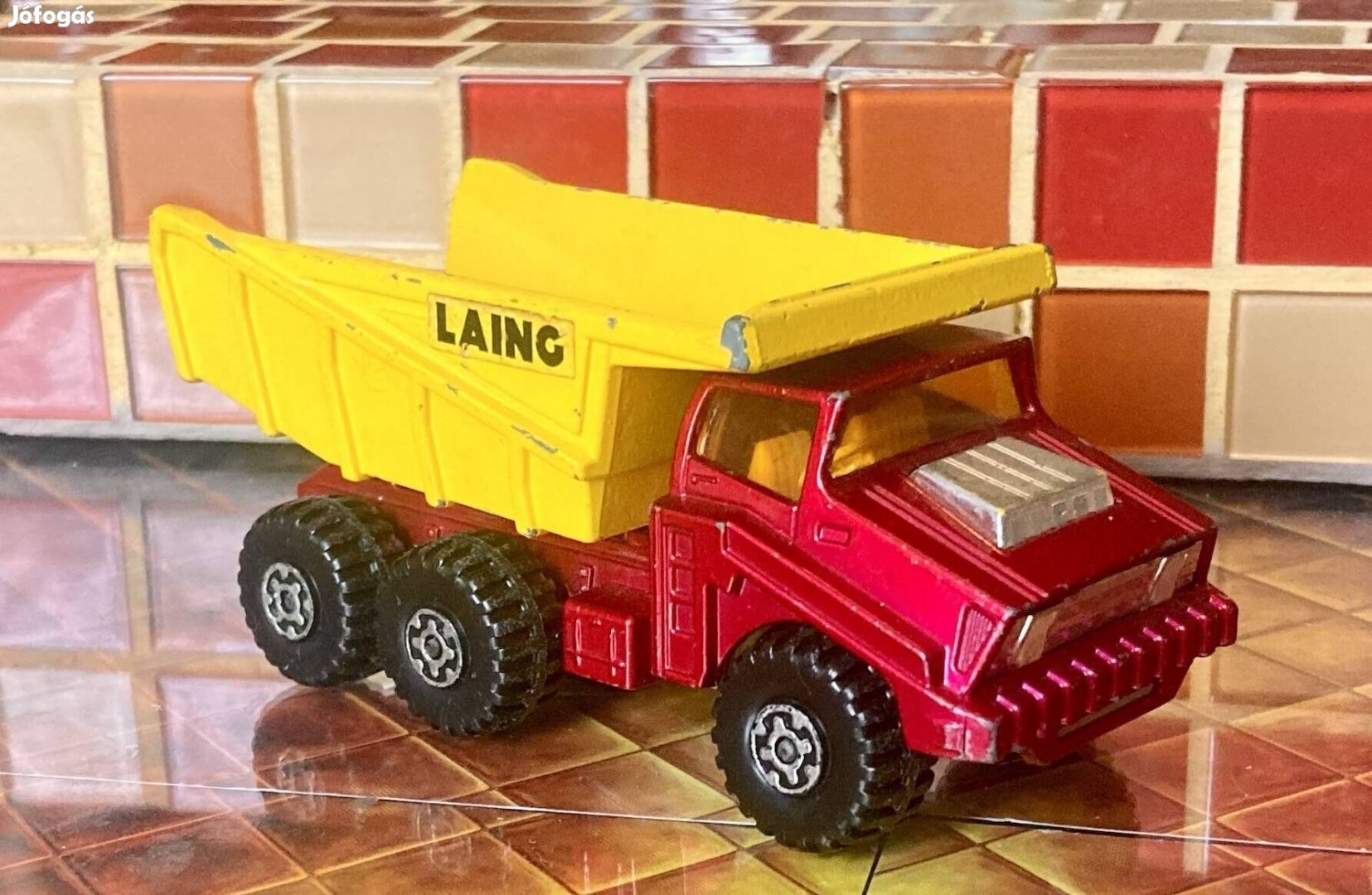Matchbox Superkings Laing Big Tipper billencs