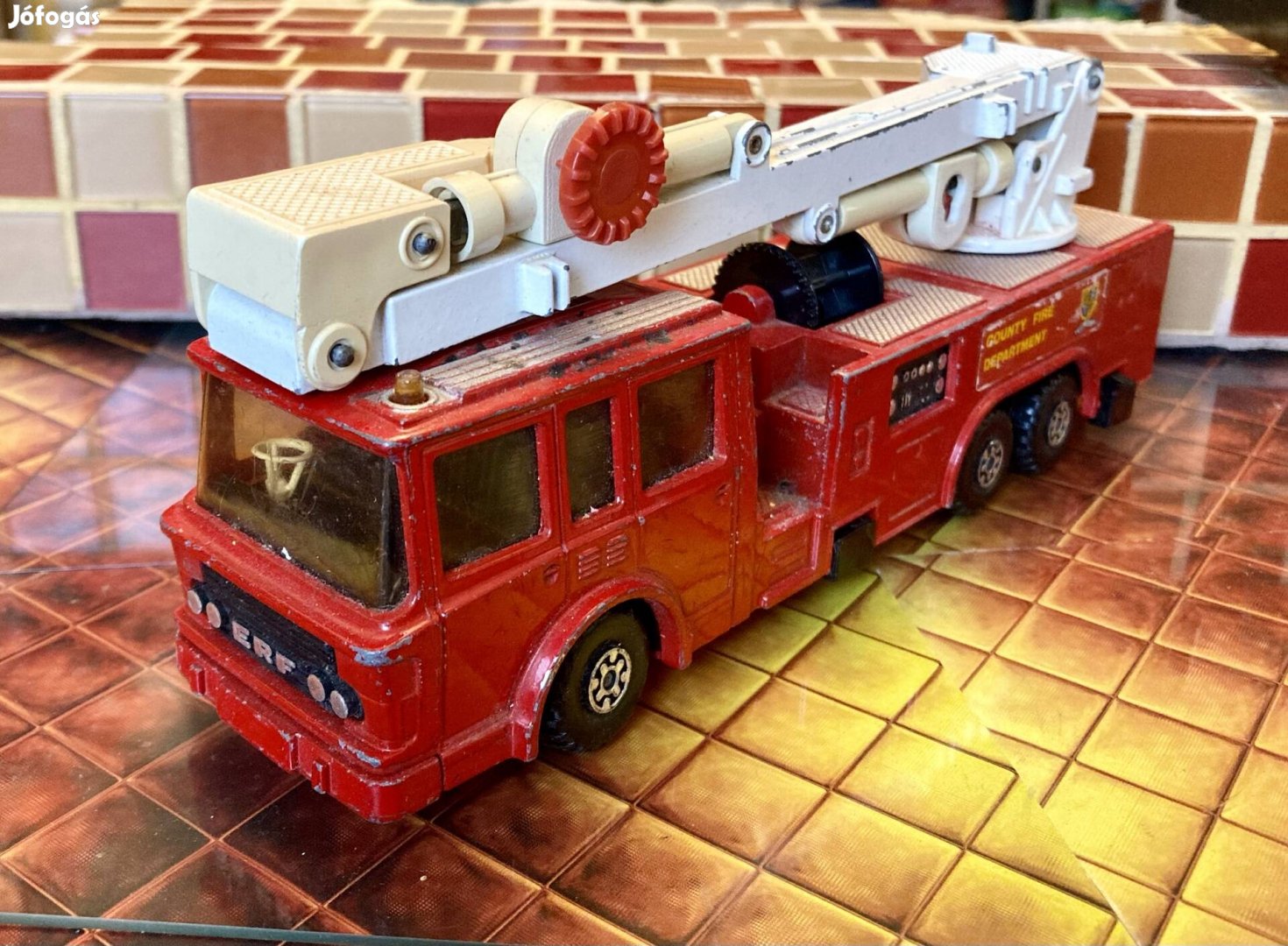 Matchbox Superkings Snorkel fire Engine - nagy tűzoltó