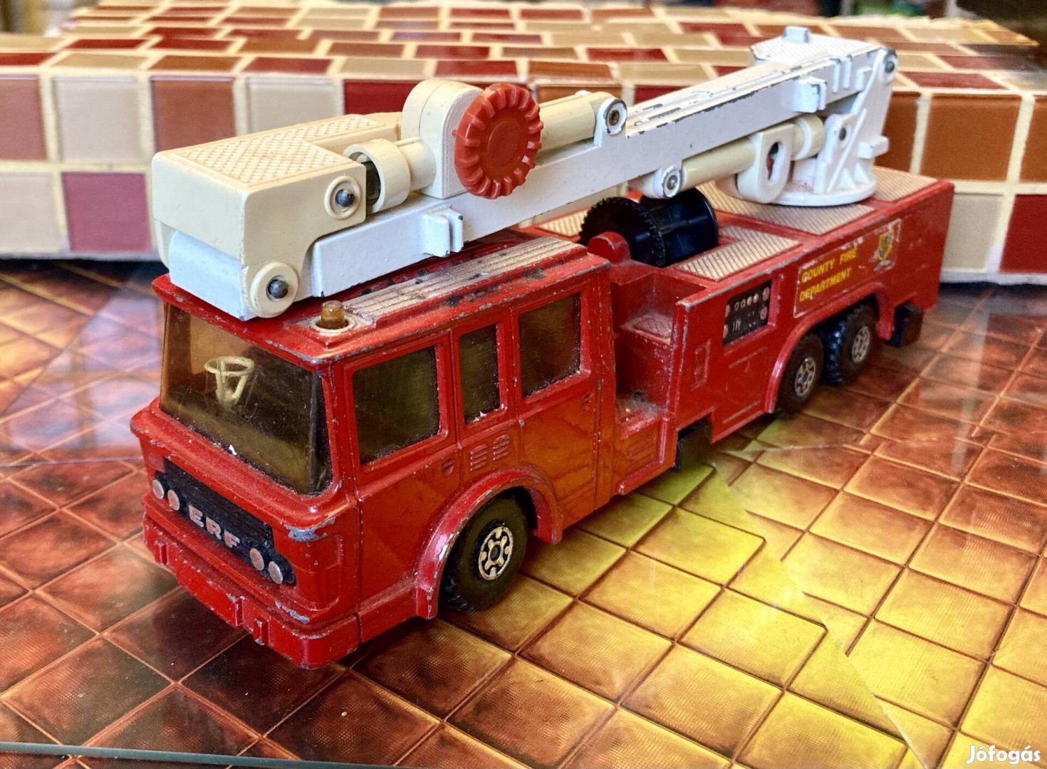 Matchbox Superkings Snorkel fire Engine - nagy tűzoltó