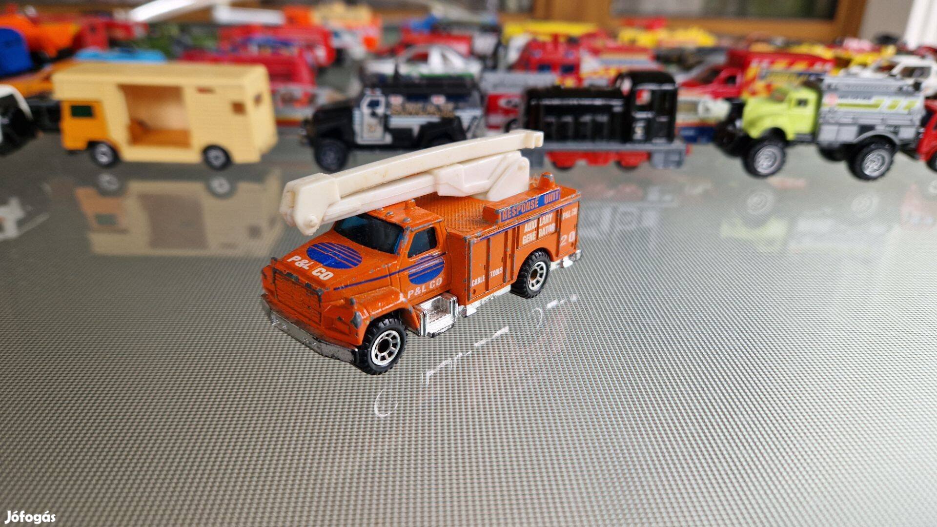 Matchbox Utility Truck Kisautó