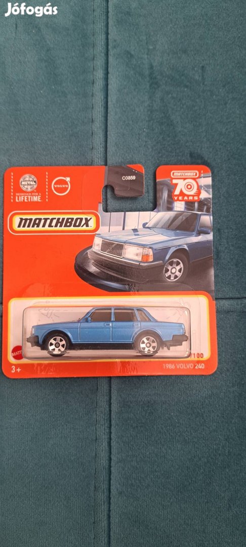 Matchbox Volvo 240 kisautó