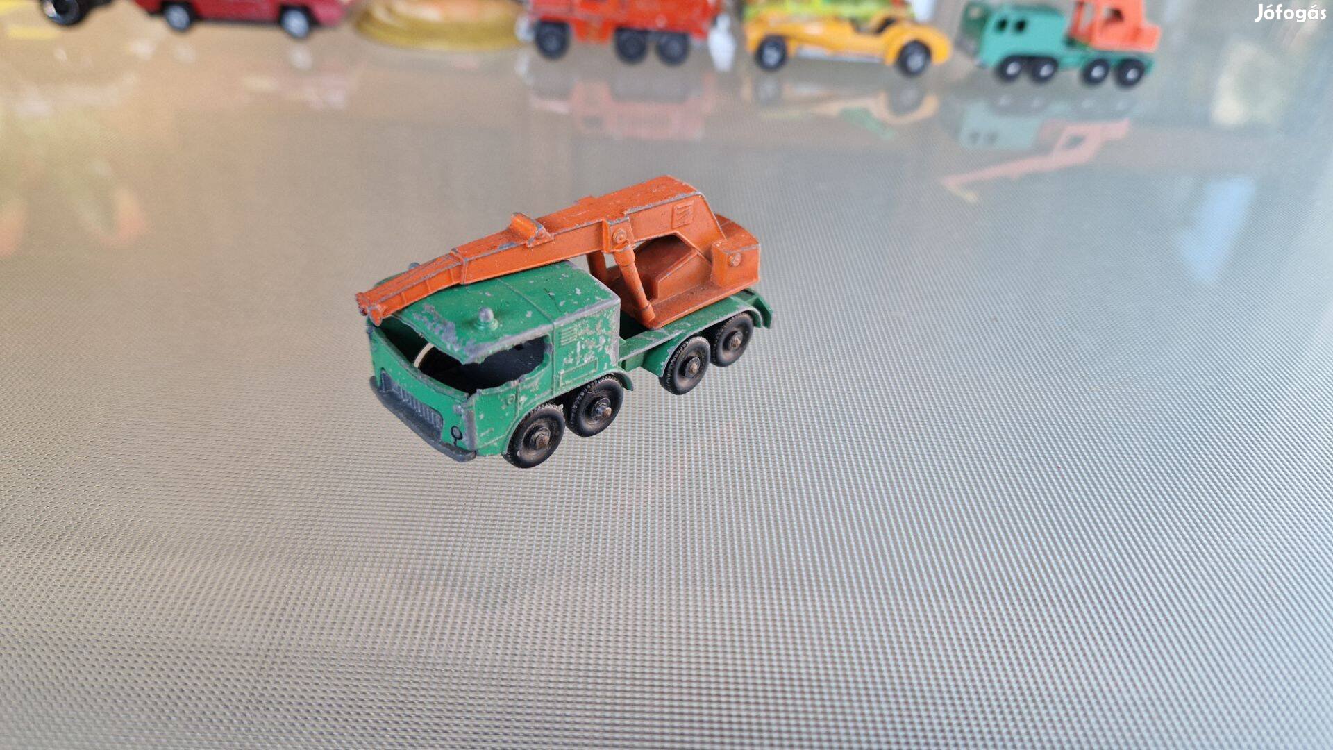 Matchbox Wheel Crane Kisautó több darab 2 db