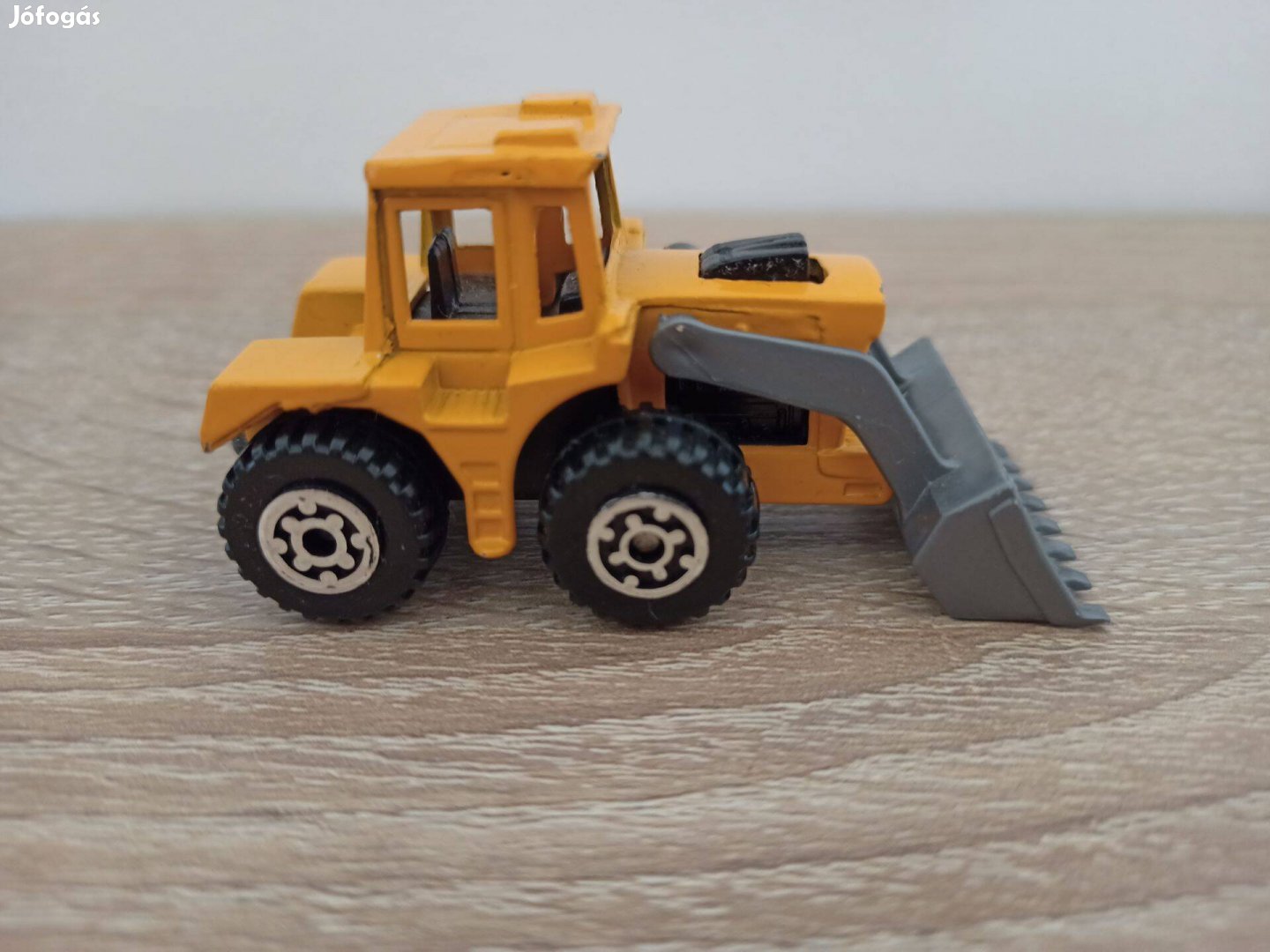 Matchbox #29 Shovel Tractor yellow