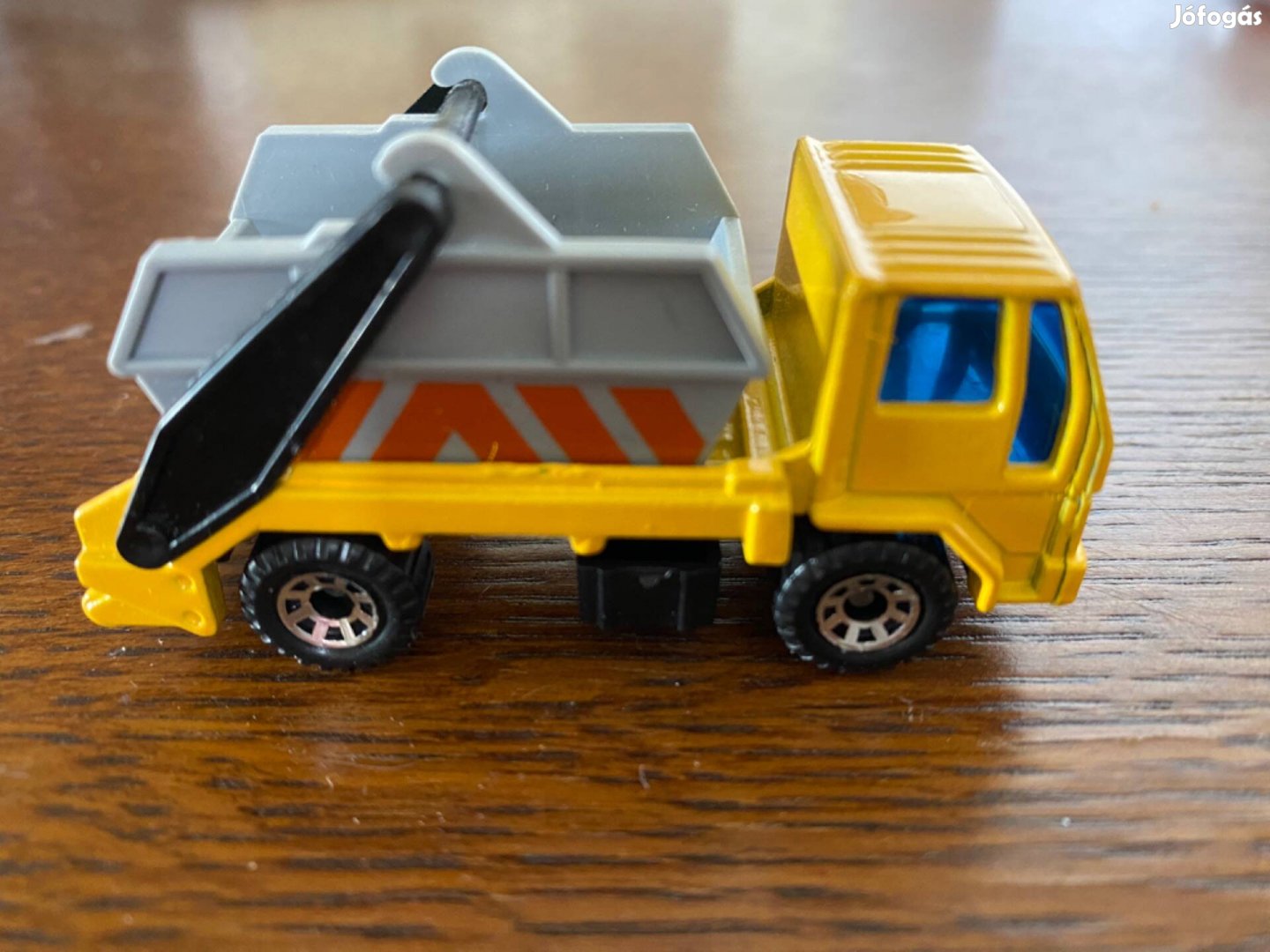 Matchbox jármű 1:74