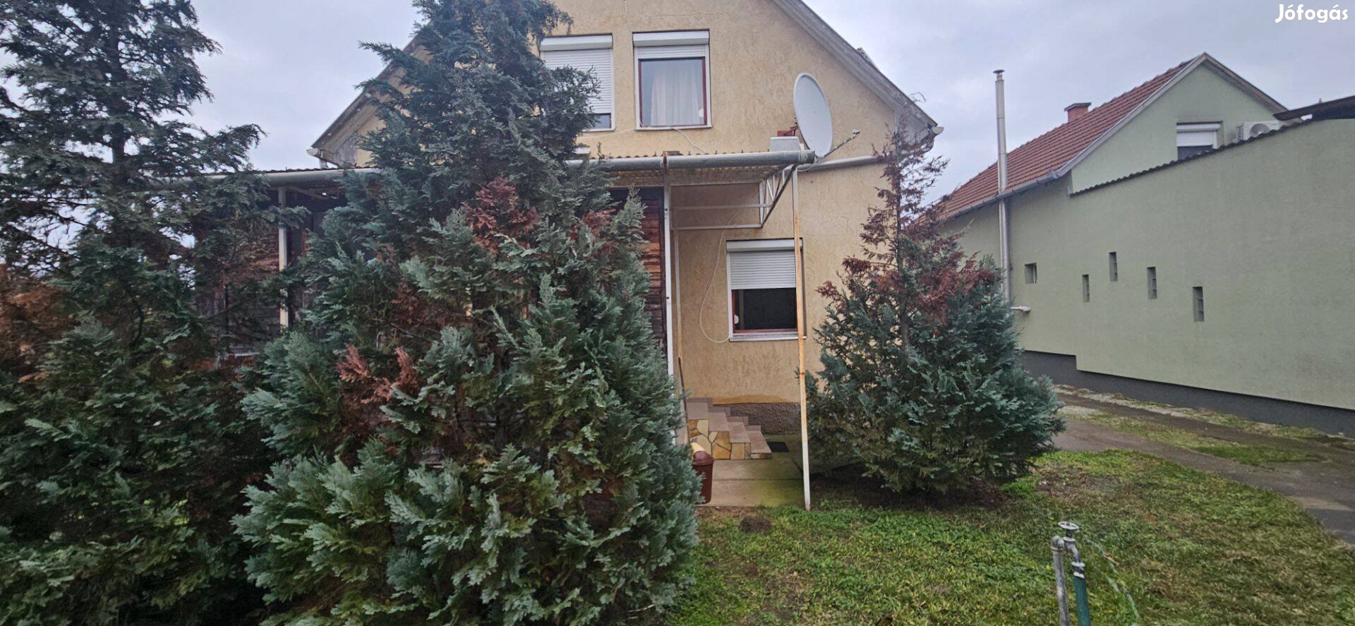 Mátészalkán az Újtelepen eladó tégla ház!