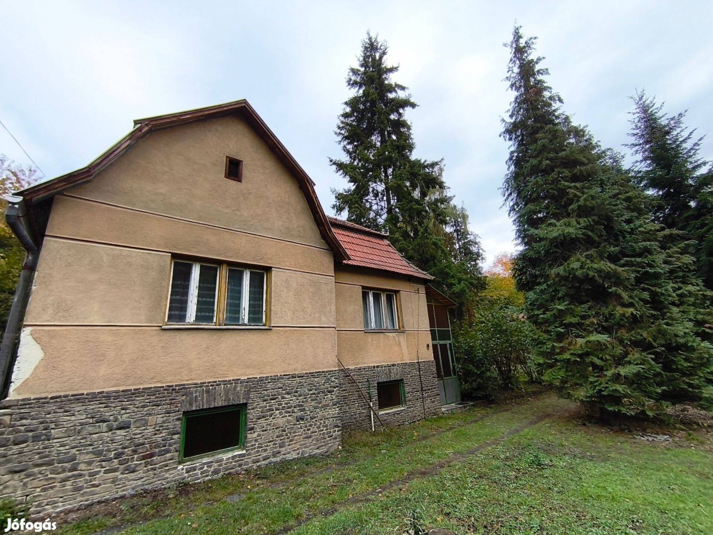 Mátrafüreden patakparti, 100 nm-es, 3+1 szobás családi ház eladó