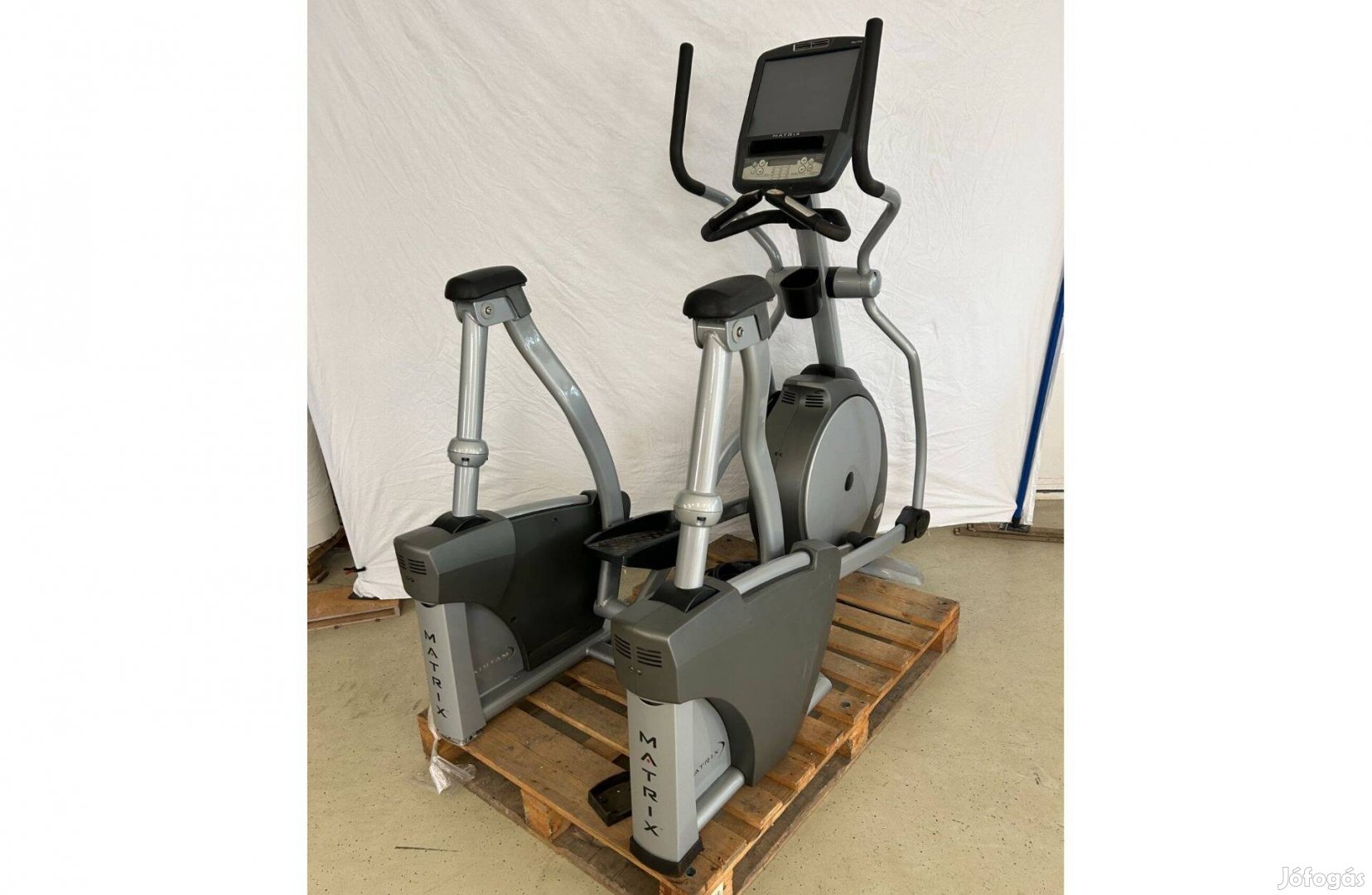 Matrix MX7 profi elliptikus trénerventilátor, touch