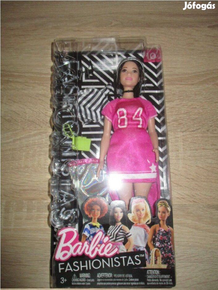 Mattel Barbie baba pink ruhában kiegészítő szettel