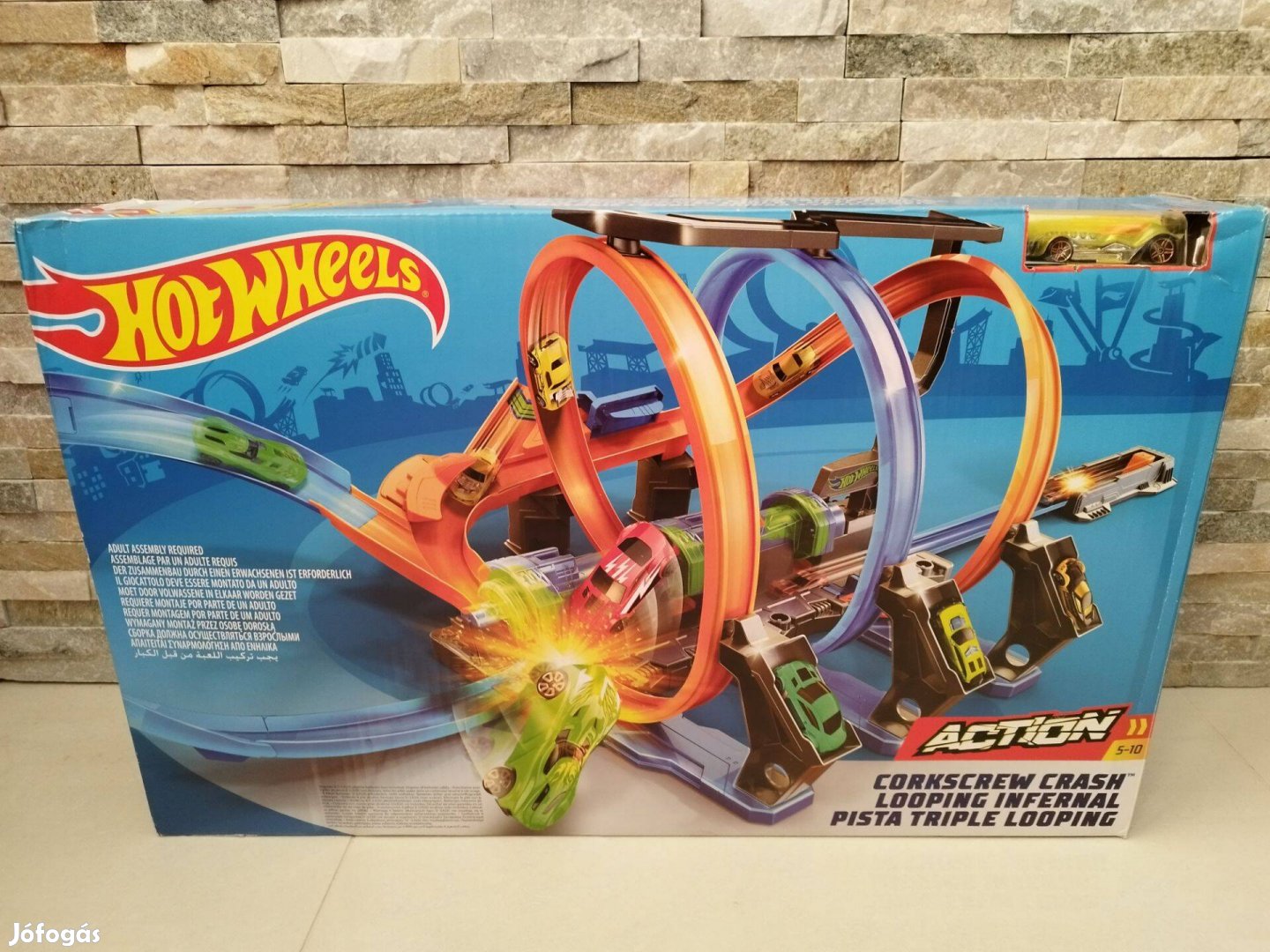 Mattel Hot Wheels Action Ütközős dugóhúzó pálya szett FTB65