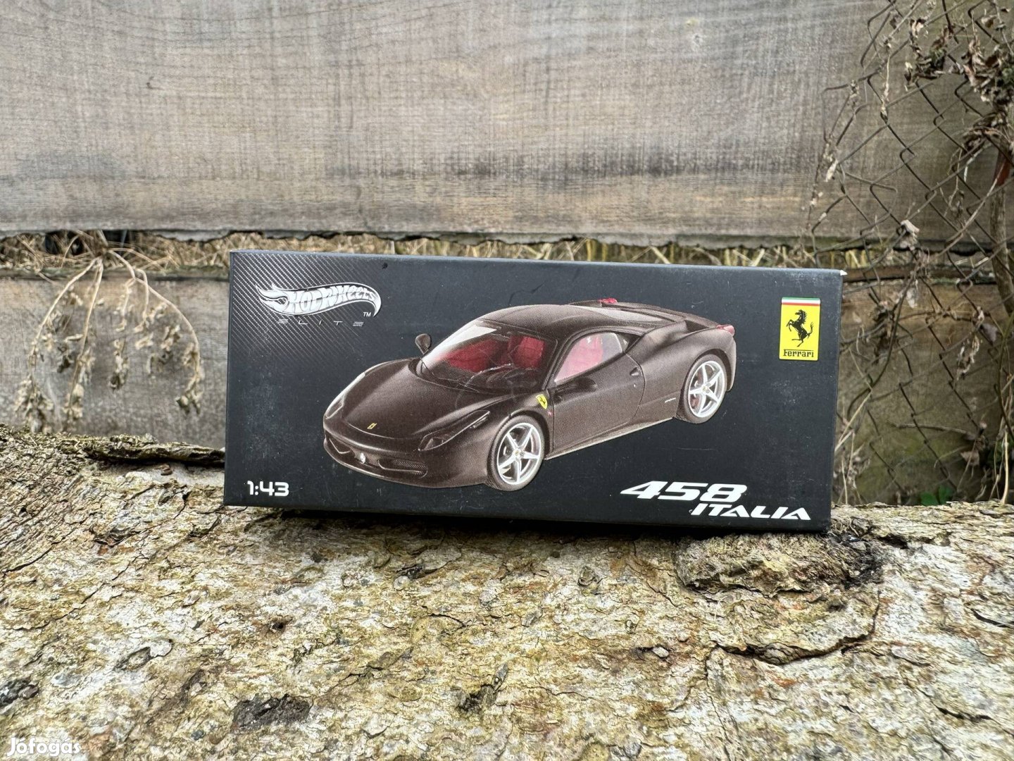 Mattel Hot Wheels Elite Ferrari 458 Italia 1:43