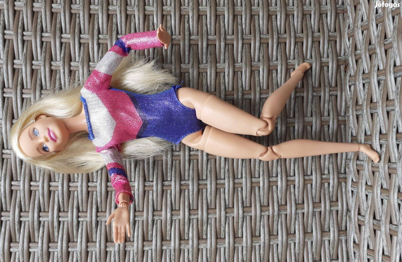 Mattel Mindenhol Ízületes Jóga Barbie Baba