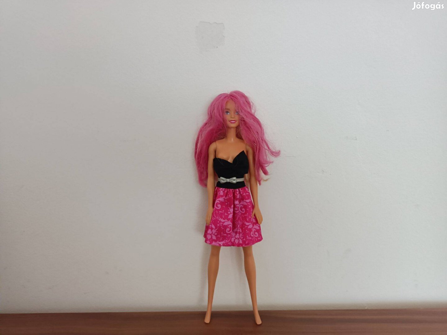 Mattel - Színes hajú Barbie baba