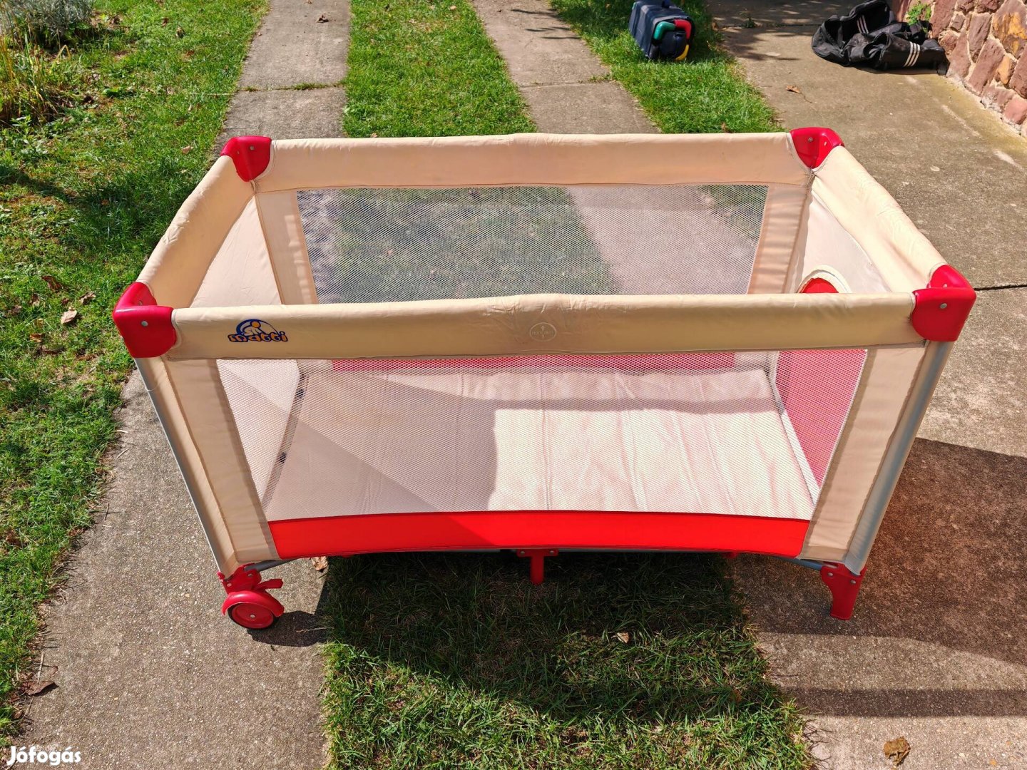 Matti utazó ágy kiságy utazóágy babaágy 
