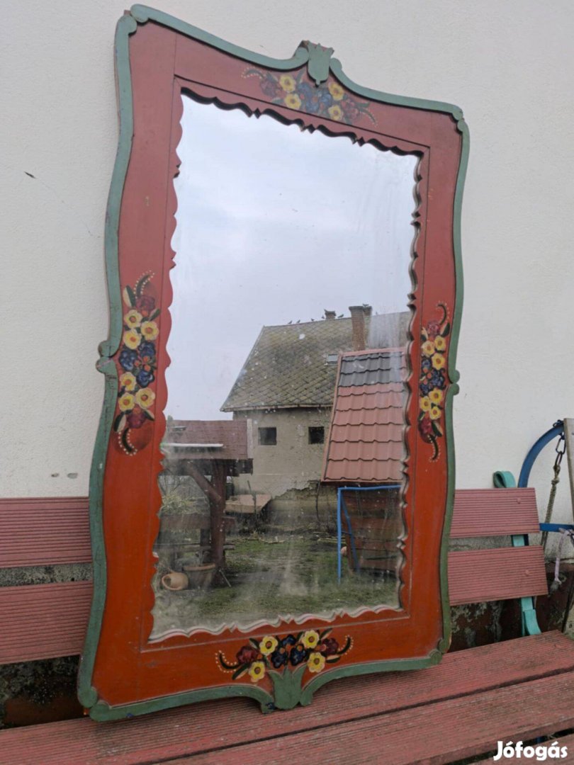 Matyó díszítésű tükör