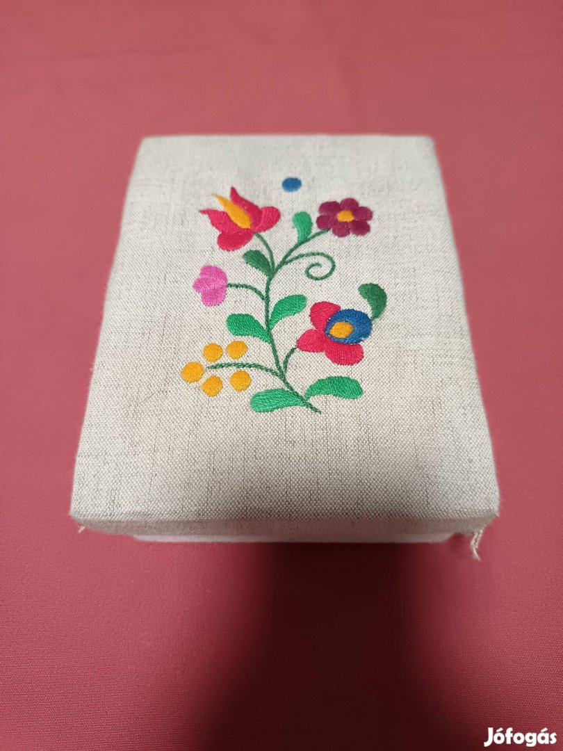 Matyó hímzéses textil dísz doboz tároló tartó eladó !