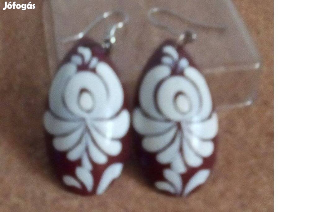 Matyó mintás kézzel festett fülbevaló Mezőkövesden vettem