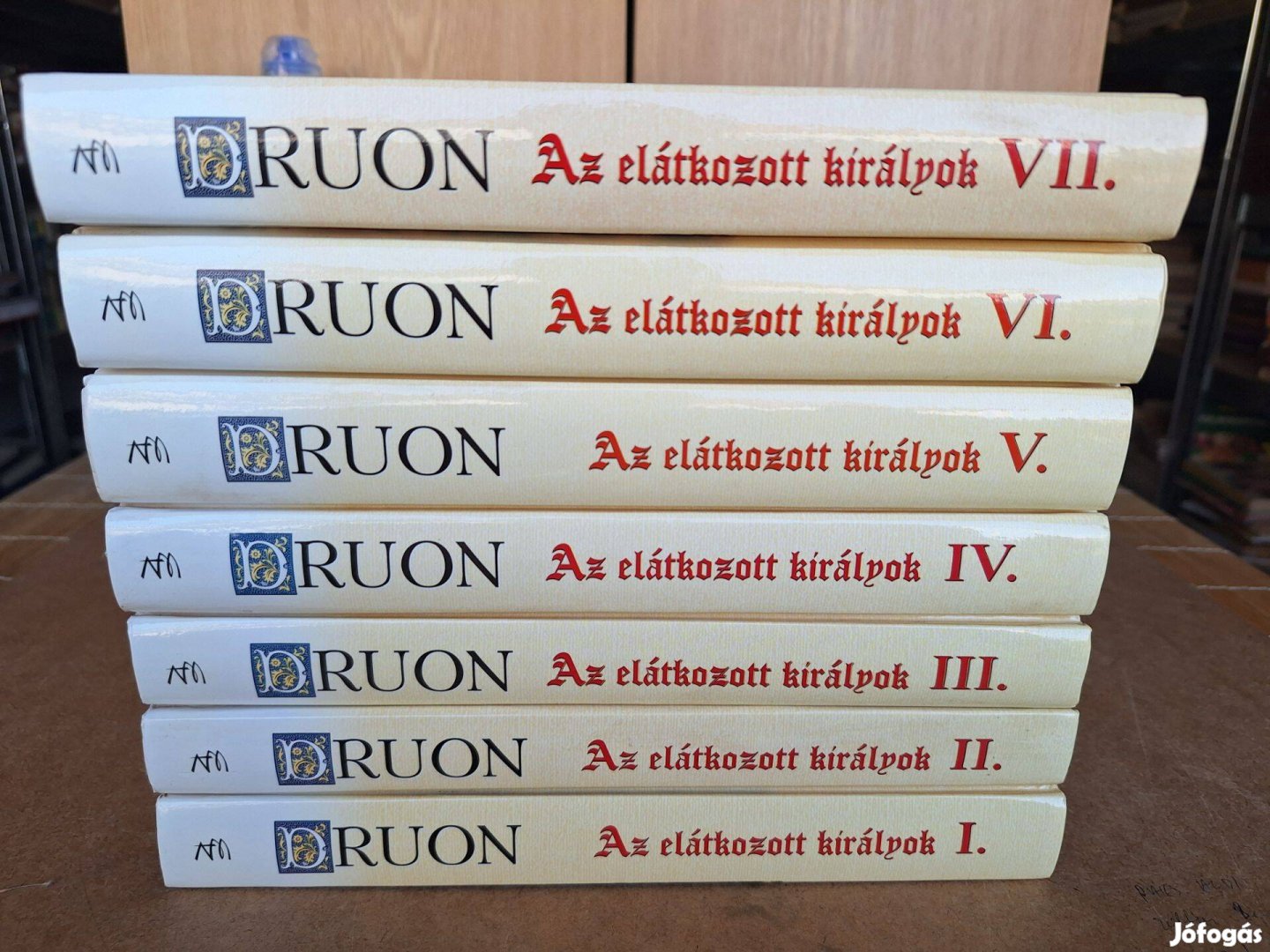 Maurice Druon: Az elátkozott királyok I-VII.Teljes sorozat. 19900.-Ft