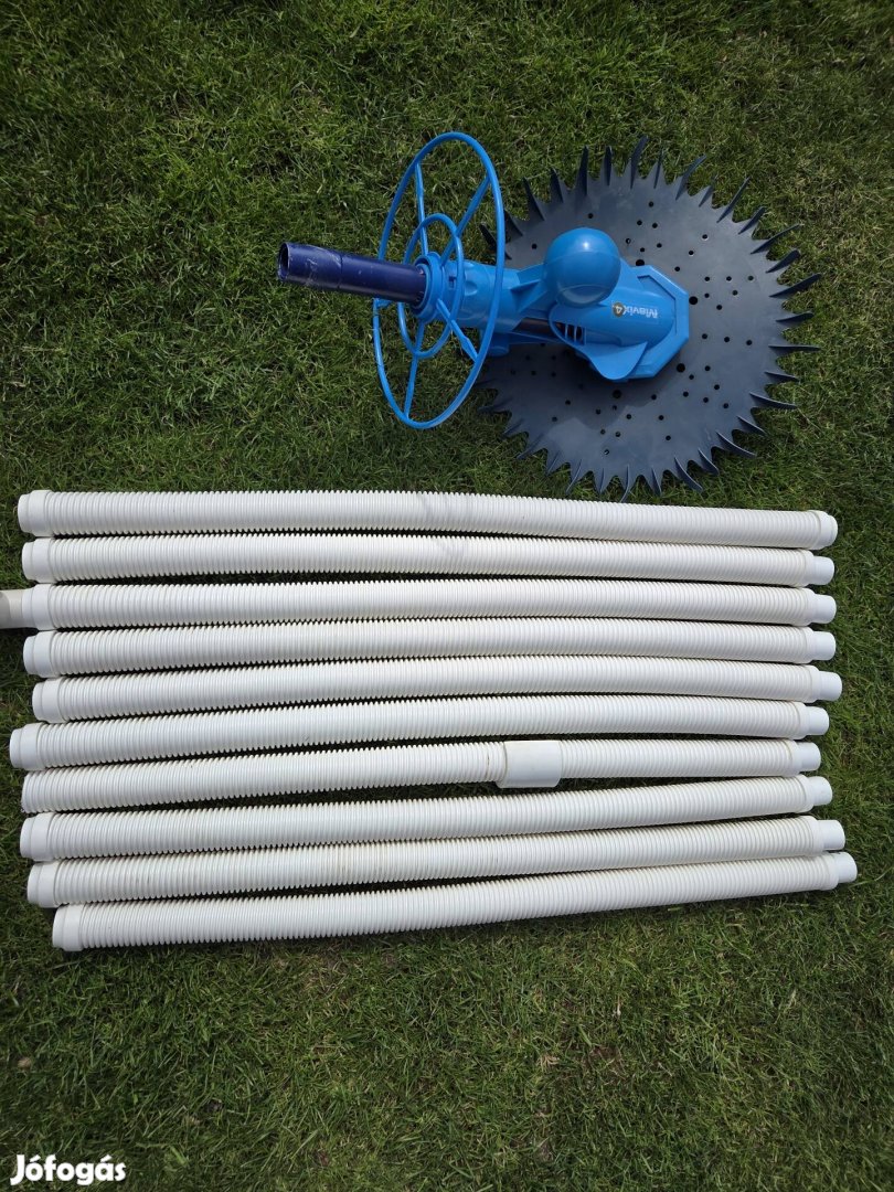 Mavix 4 medence porszívó