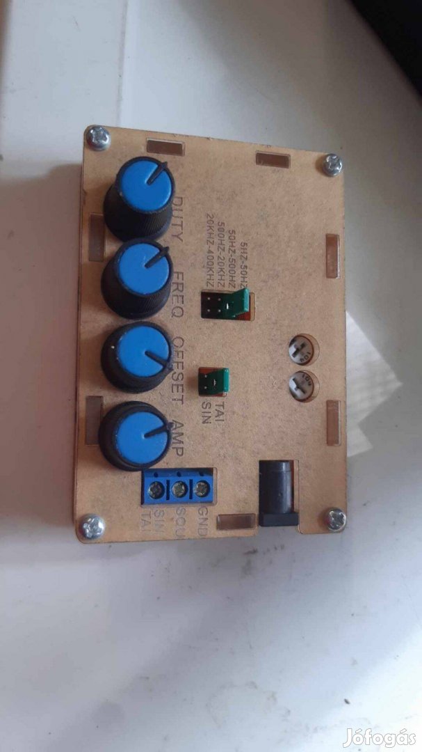 Max038 funkciógenerátor