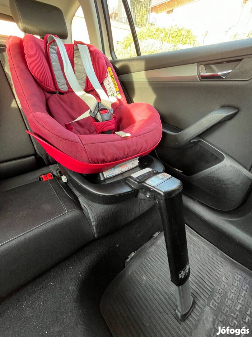Maxi Cosi 2way Pearl autós gyerekülés + Isofix talp