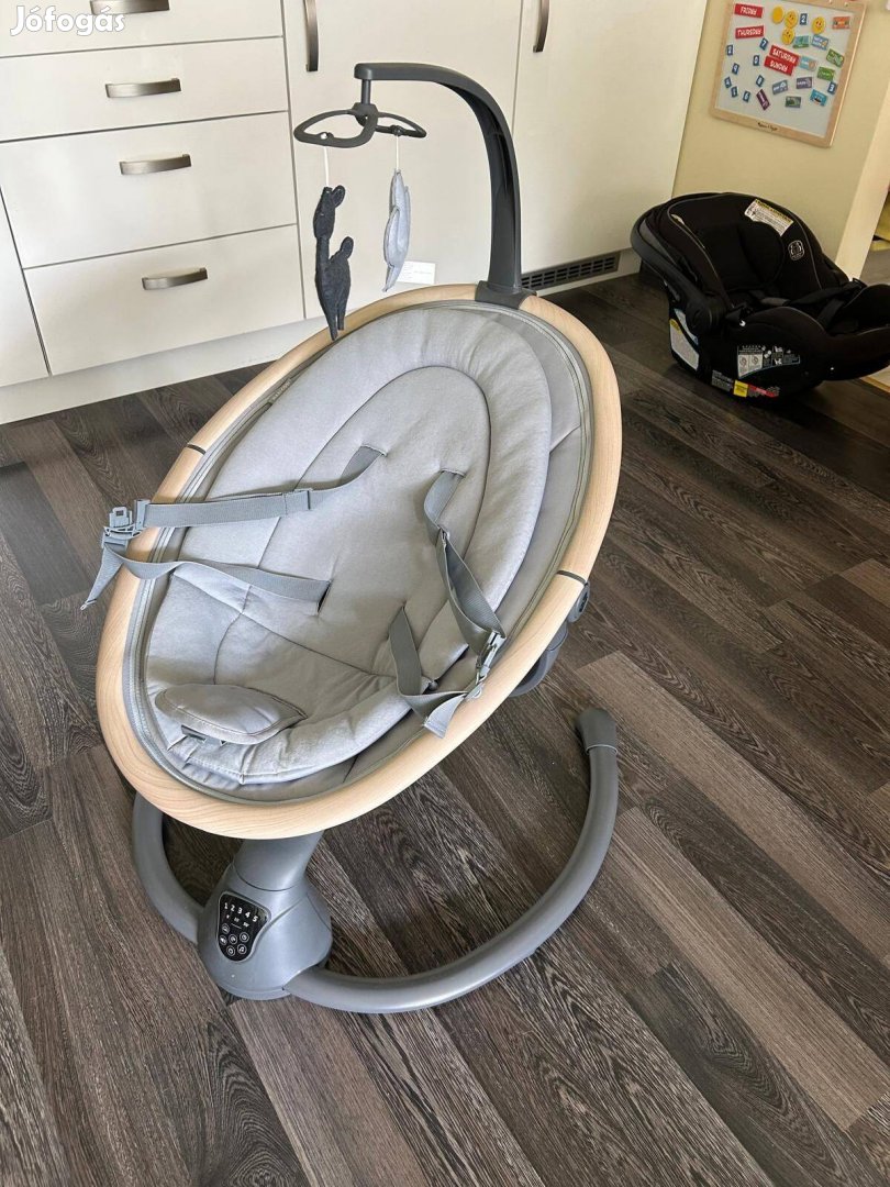 Maxi-Cosi Cassia 360° smart automata hintaszék