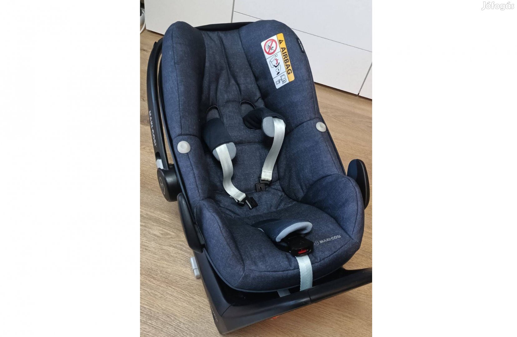 Maxi Cosi Pebble Plus babahordozó / gyerekülés / autósülés