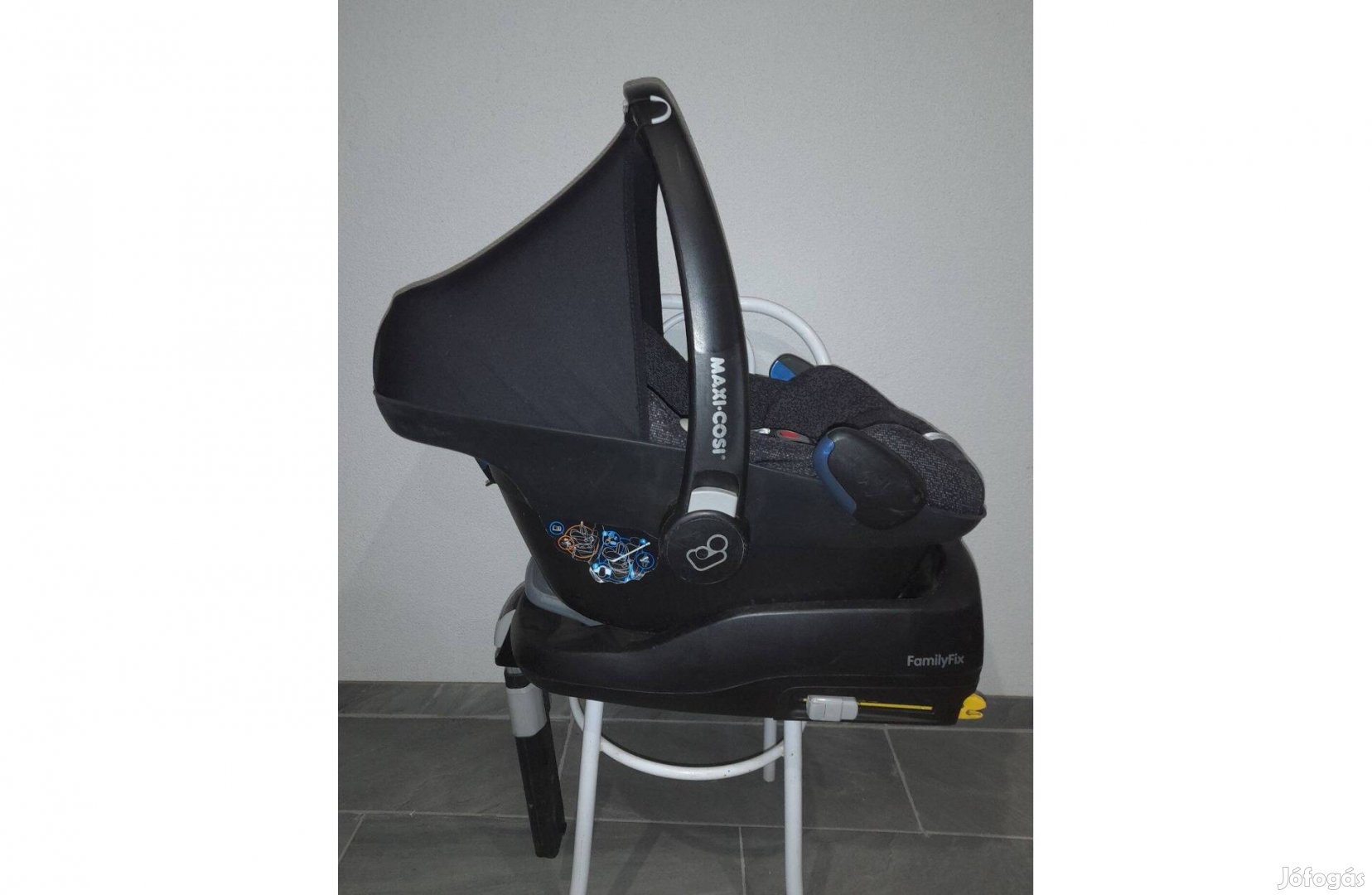 Maxi Cosi Pebble hordozó 0-13 kg isofix talppal