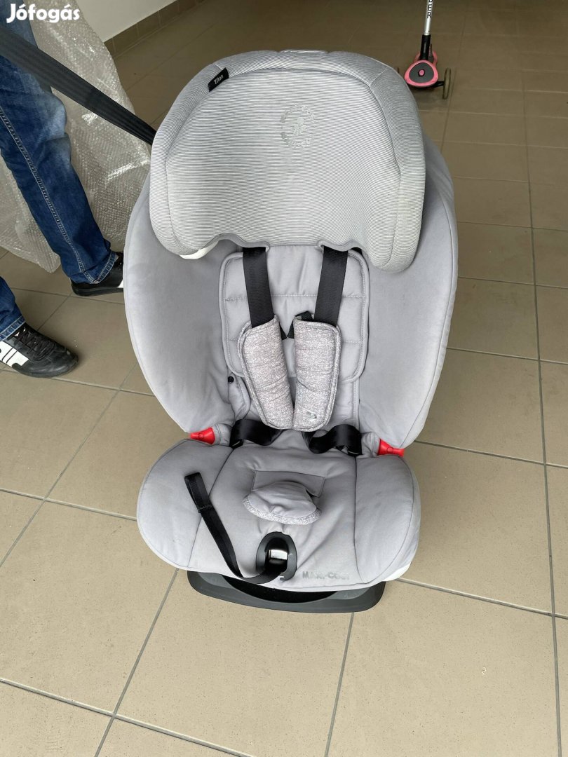 Maxi-Cosi Titan Plus biztonsági gyerekülés  szürke