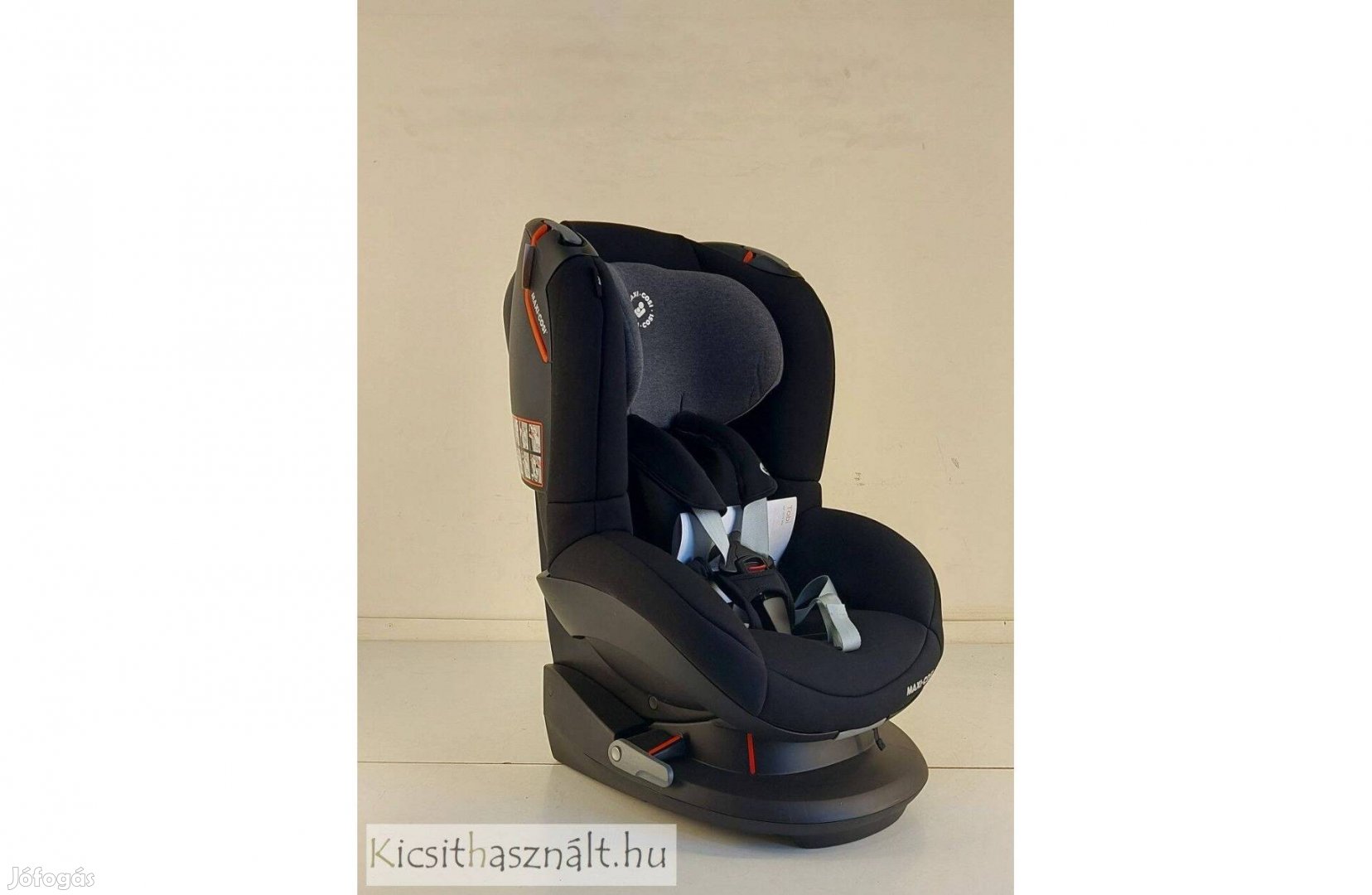 Maxi-Cosi Tobi Authentic black gyerekülés 9-18 kg