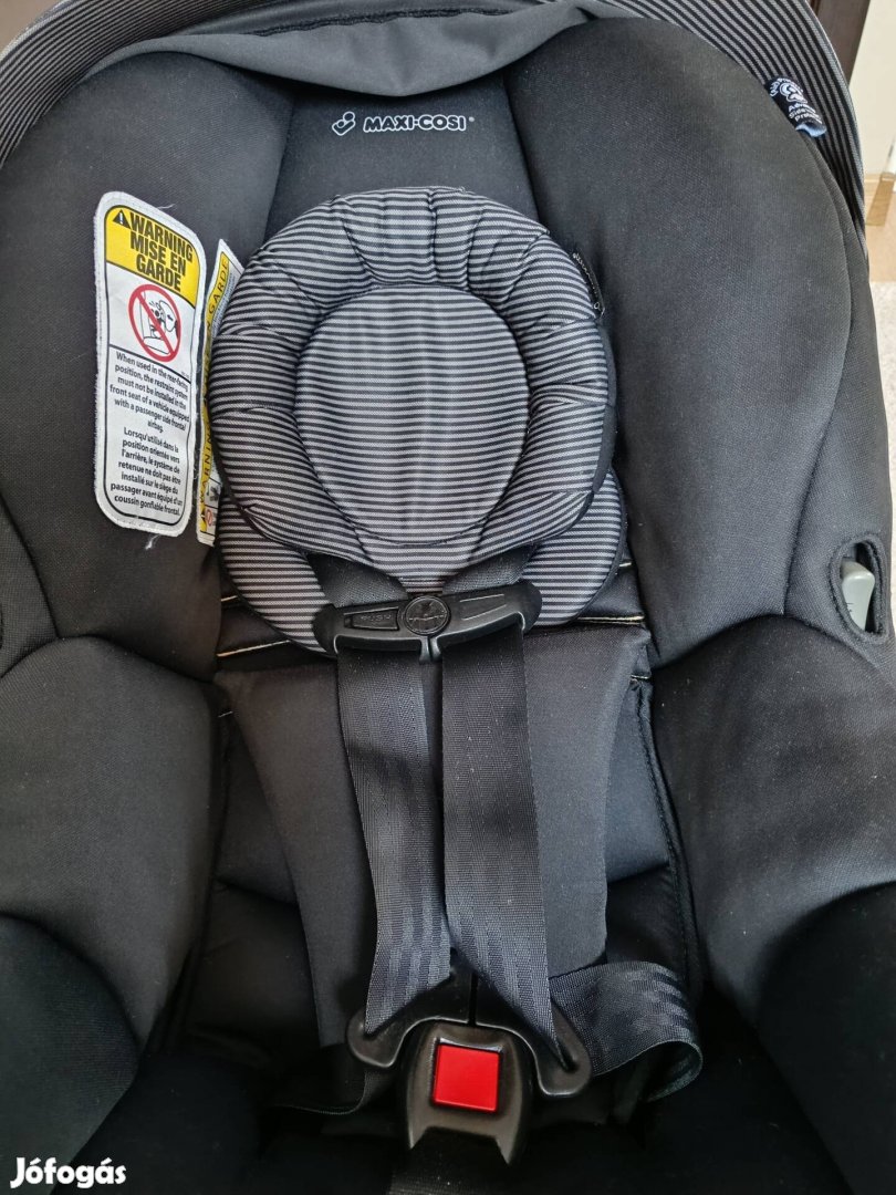 Maxi Cosi babahordozó isofix talppal 