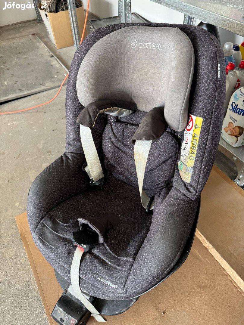 Maxi-cosi autósülés isofix bázistalppal 9-36 kg