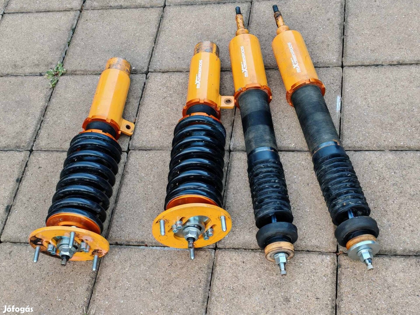 Maxpeedingrods állítható lengéscsillapíto BMW E90 hez