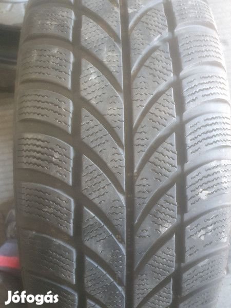 Maxxis 215/65R17 ARCTIC TREKKER 6mm DOT20 használt gumi HG7576 téli