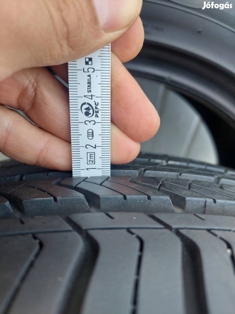 Maxxis Bravo 215/55 R17 nyári gumiabroncs