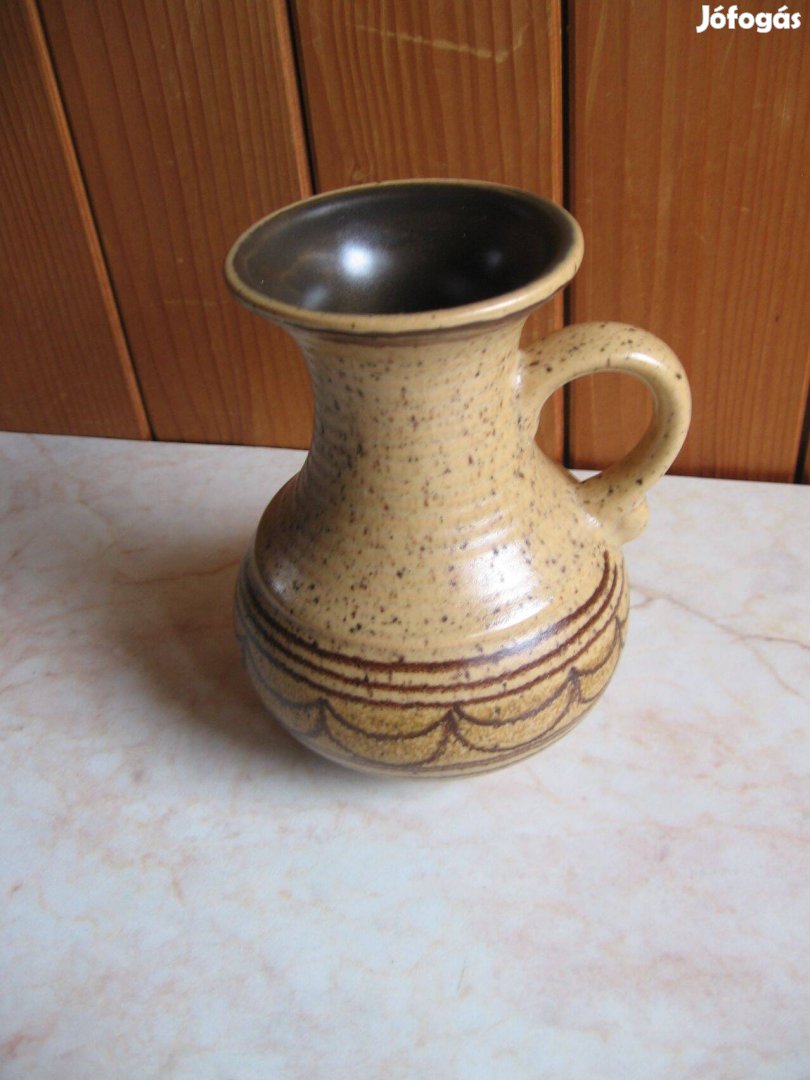 Mázas kerámiaváza füllel - drapp