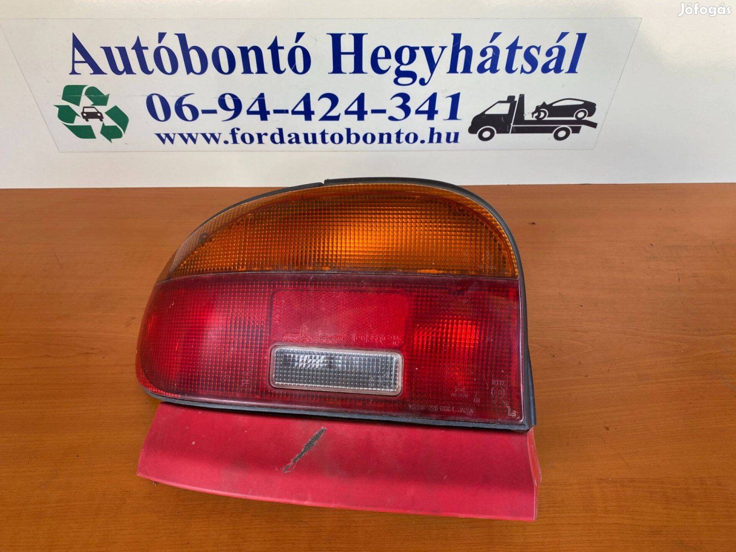Mazda 121 II bal hátsó lámpa