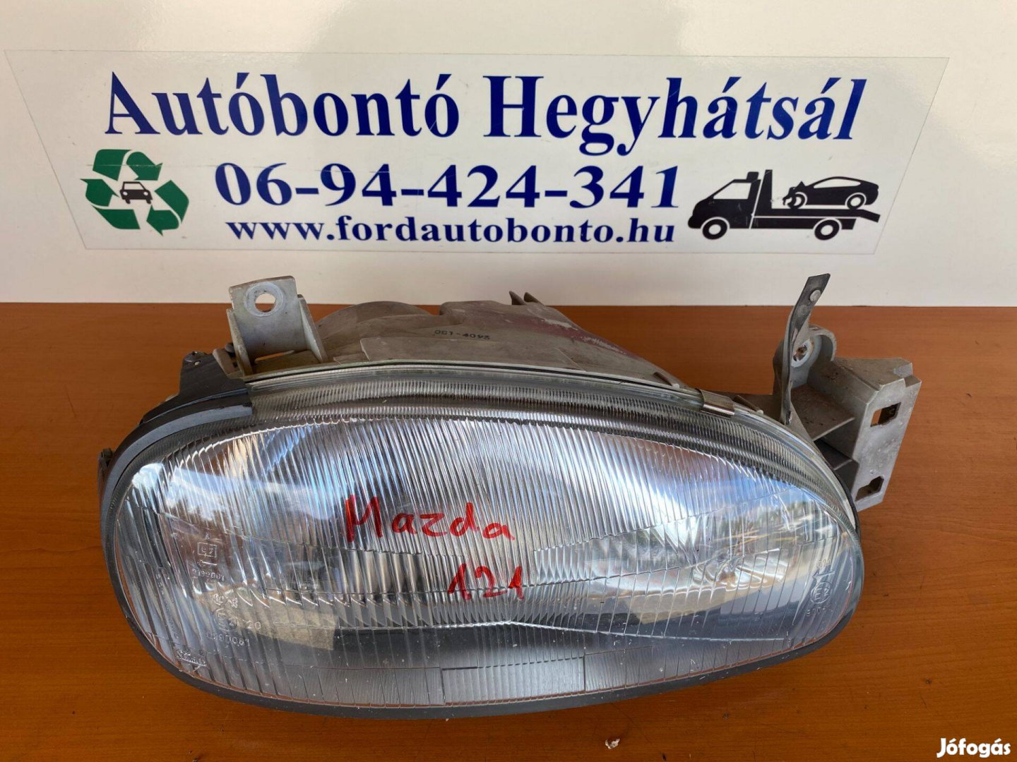 Mazda 121 II jobb fényszóró