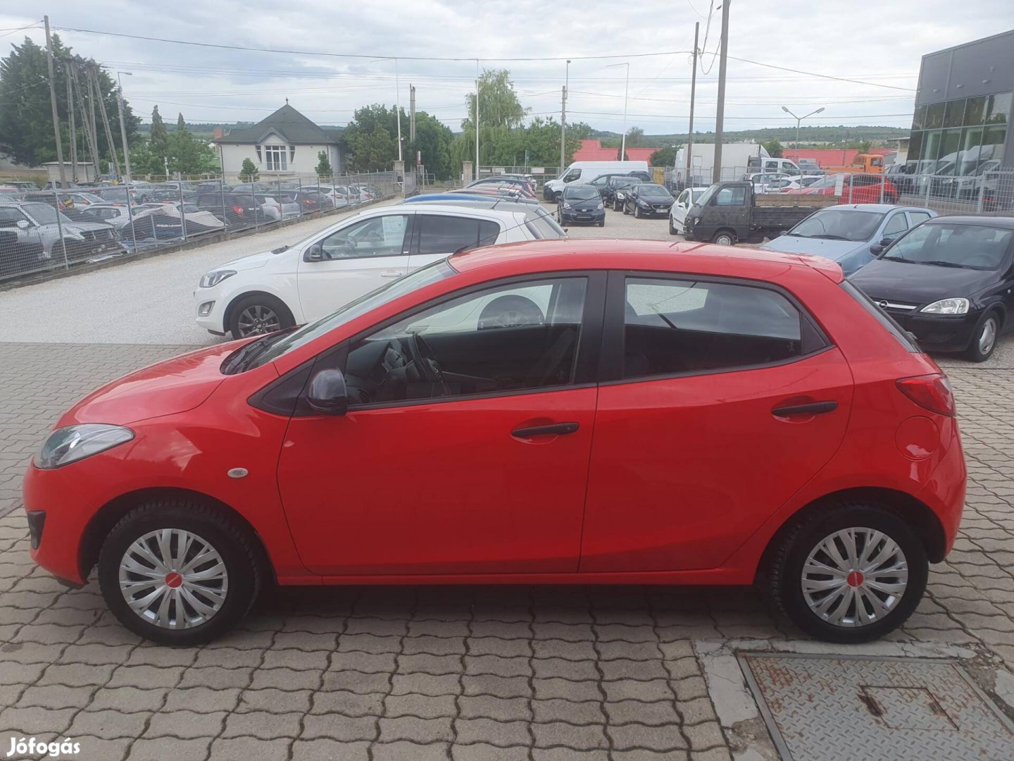 Mazda 2 1.3i CE Plus 147000km klima 1tulaj