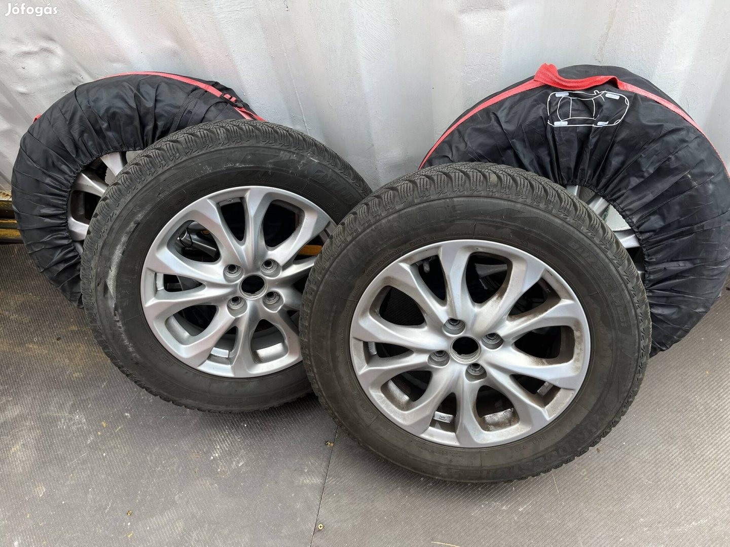 Mazda 2 Bridgestone téligumi készlet alufelnikkel