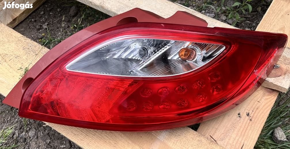 Mazda 2 (DE) jobb hátsó lámpa d65151150