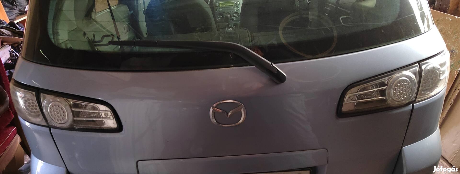 Mazda 2 hátsó lámpa