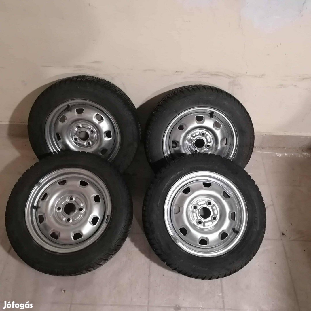 Mazda 2 téli kerék garnitúra
