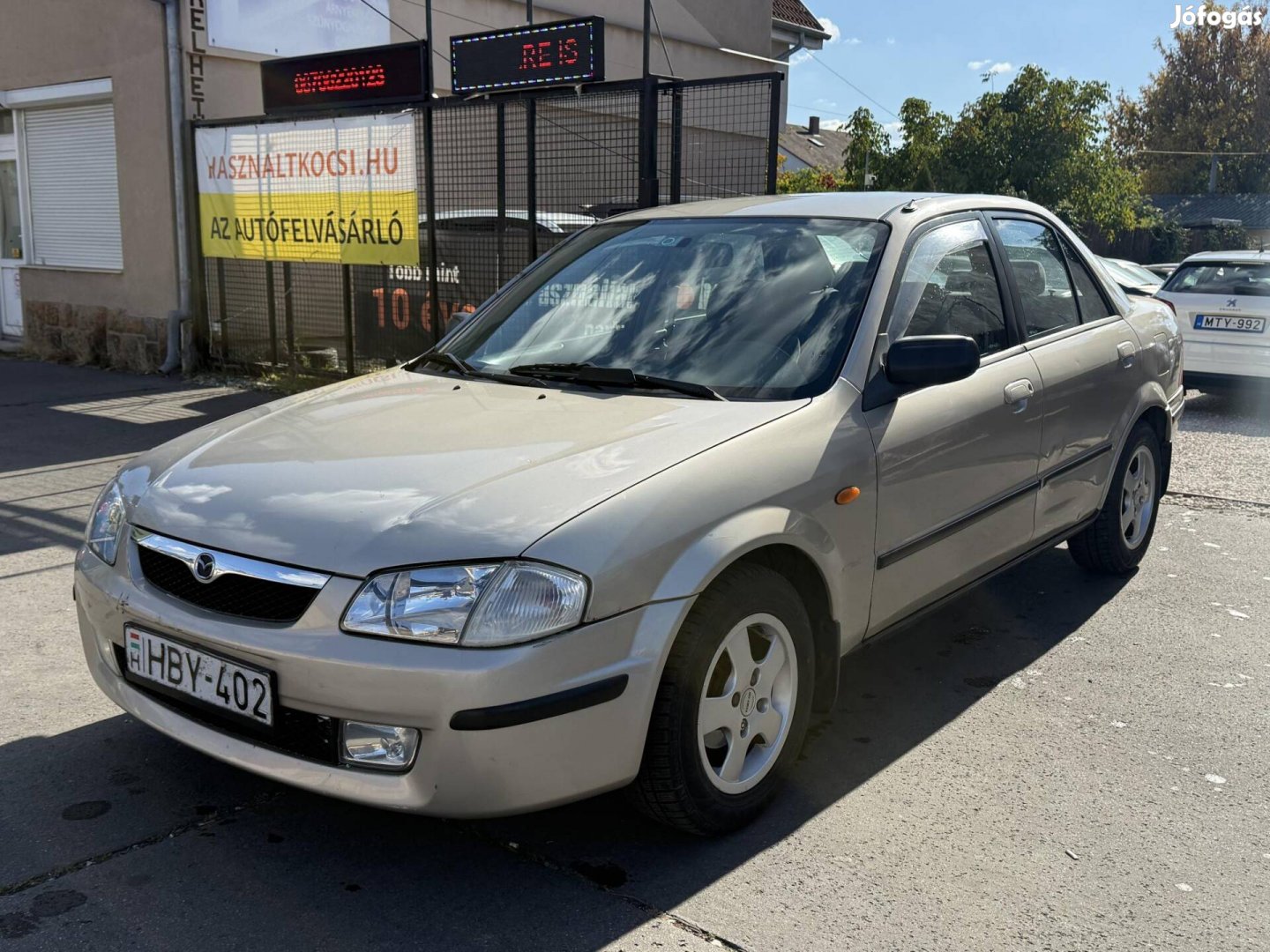 Mazda 323 1.5 Comfort