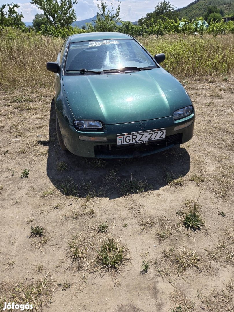 Mazda 323 1.5 benzin minden alkatrésze 