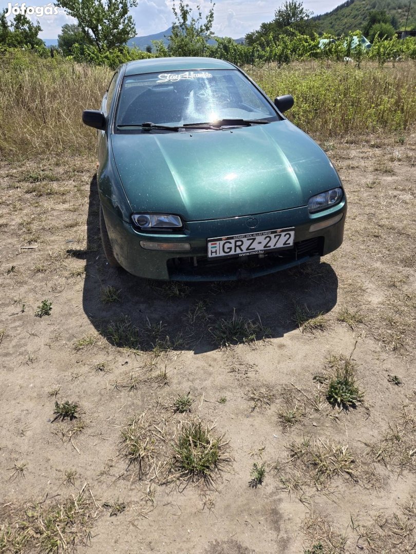 Mazda 323 1.5 minden alkatrésze 