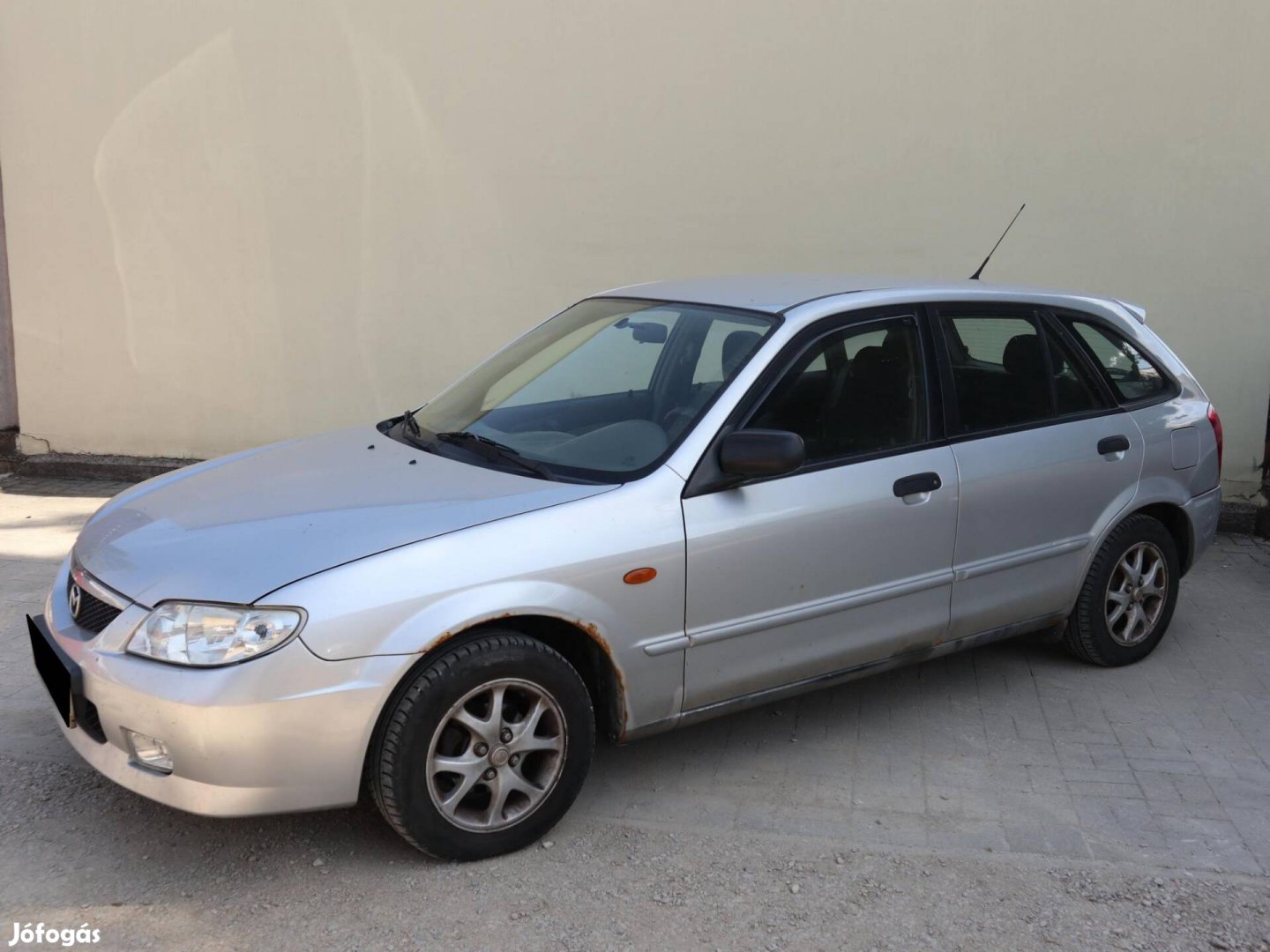 Mazda 323 F 1.4