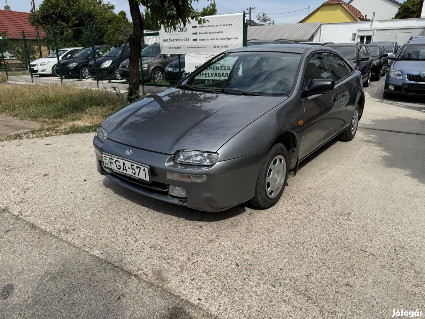 Mazda 323 F ...